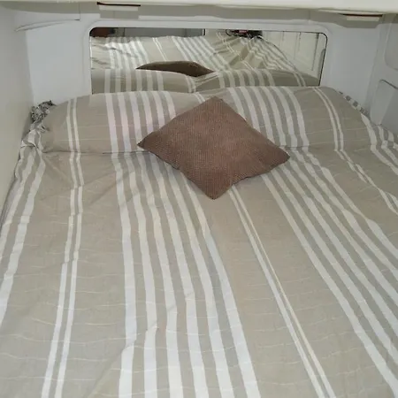 Yacht Xperience Botel *